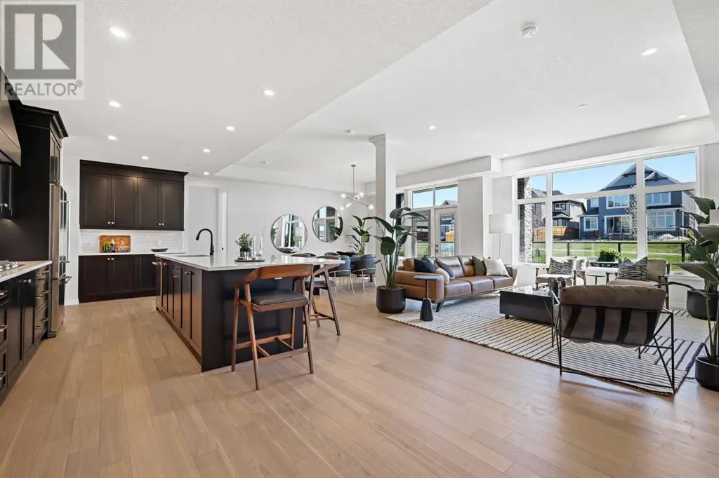 101, 120 Marina Cove SE