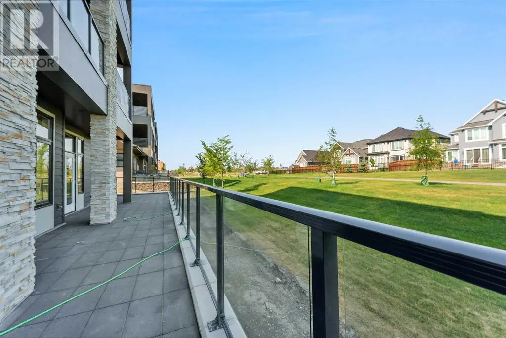 101, 120 Marina Cove SE