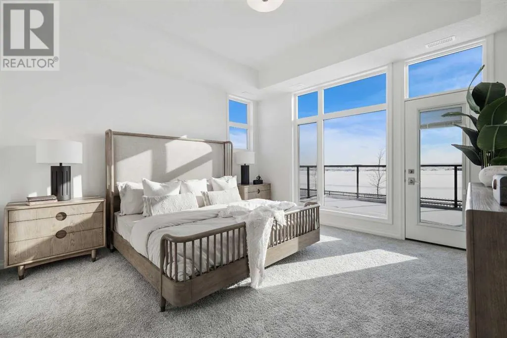 101, 180 Marina Cove SE