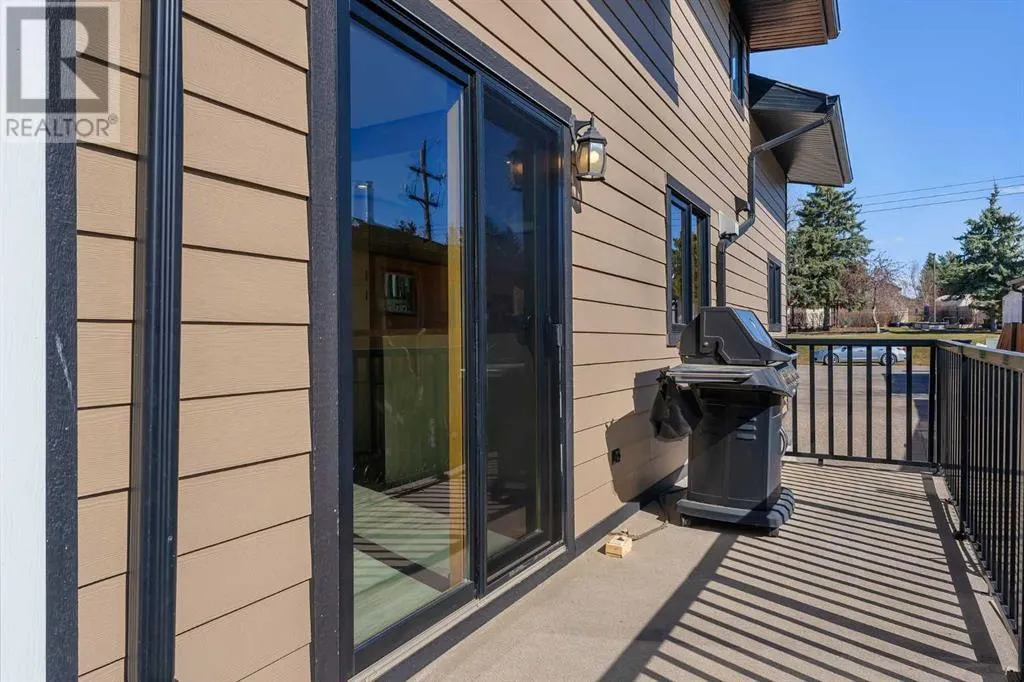 881 East Chestermere Drive