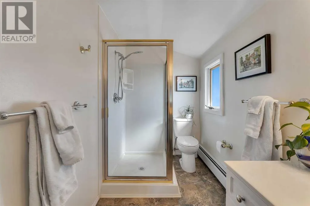 881 East Chestermere Drive