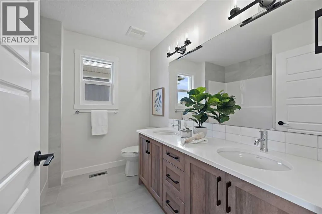 564 Baywater Manor SW