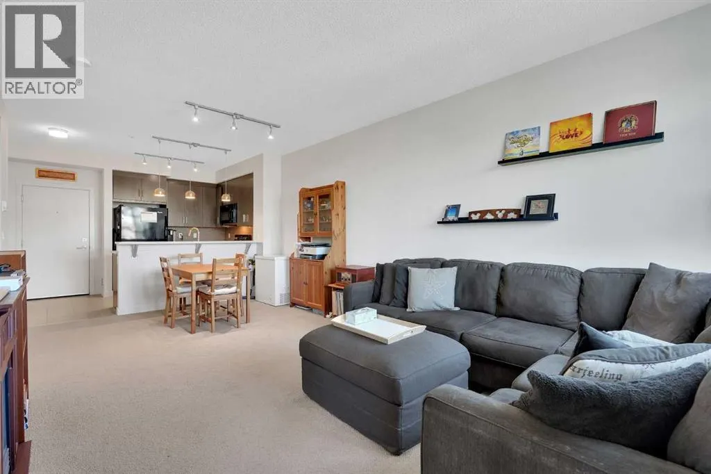 319, 25 Auburn Meadows Avenue SE