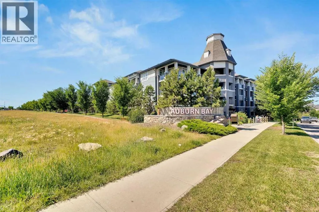 319, 25 Auburn Meadows Avenue SE