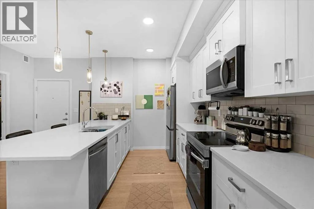 2302, 42 CRANBROOK Gardens SE