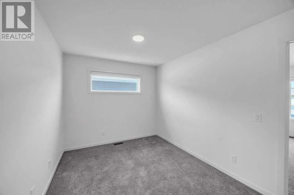 4 Birch Glen