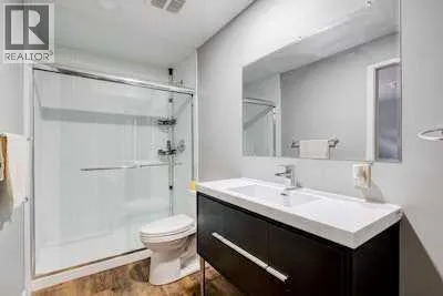 163 Springmere Close