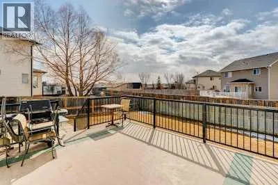163 Springmere Close