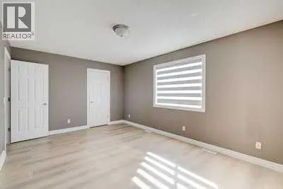 163 Springmere Close