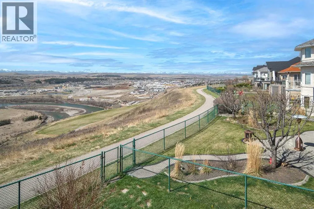 120 Gleneagles Landing