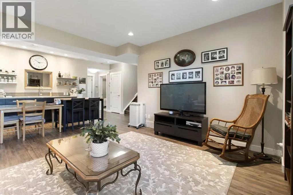 33 Silverado Crest Bay SW