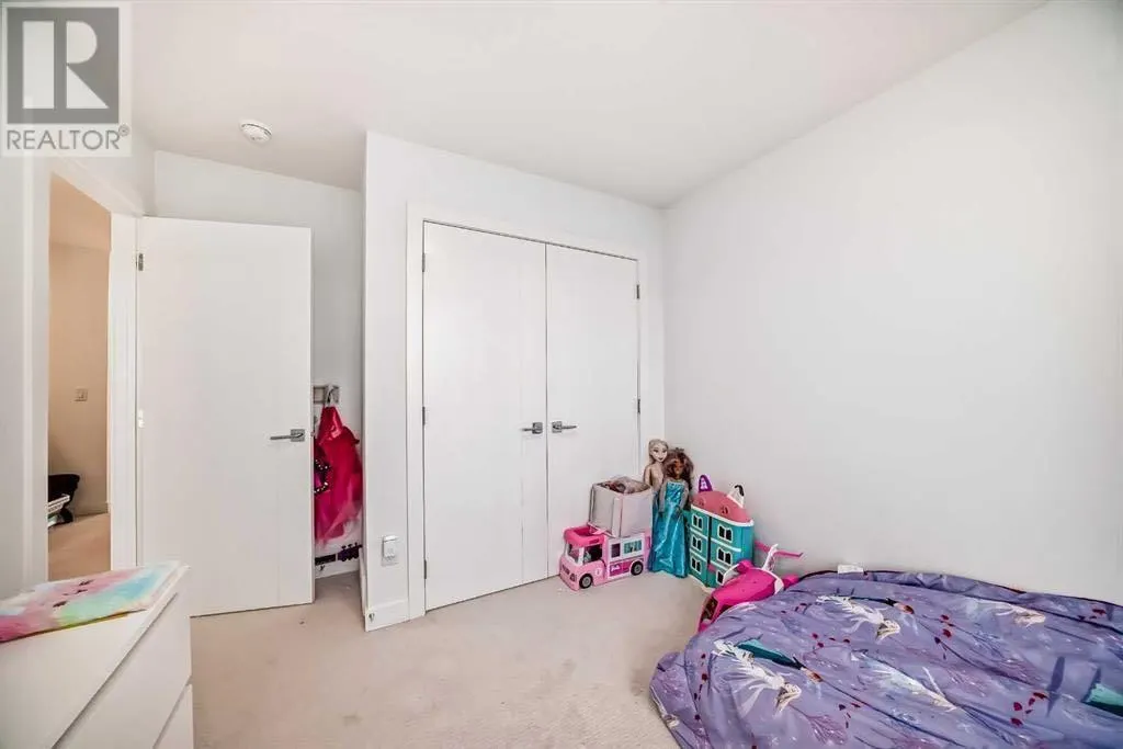 144 Merganser Drive W