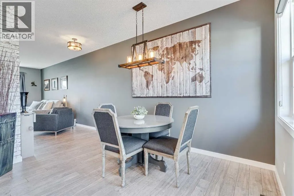 297 Mahogany Boulevard SE