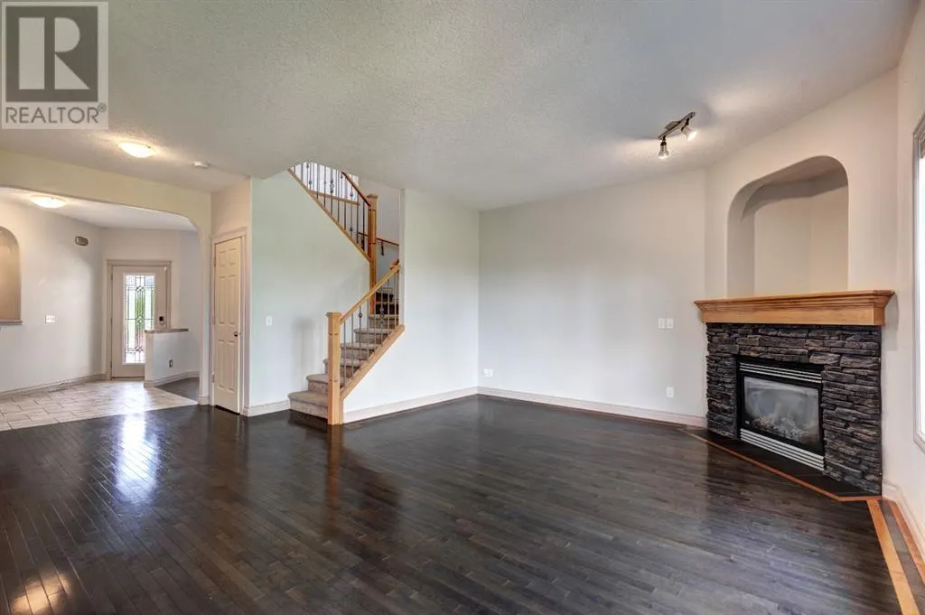 230 Westmount Crescent