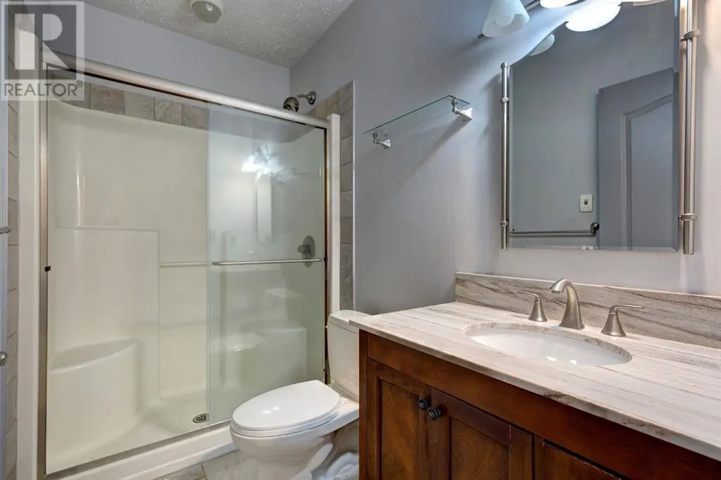 230 Westmount Crescent