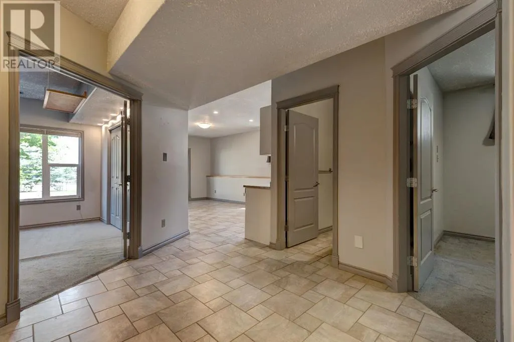 230 Westmount Crescent