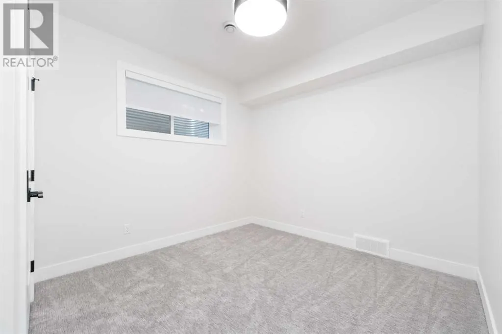 8 Vantage Drive