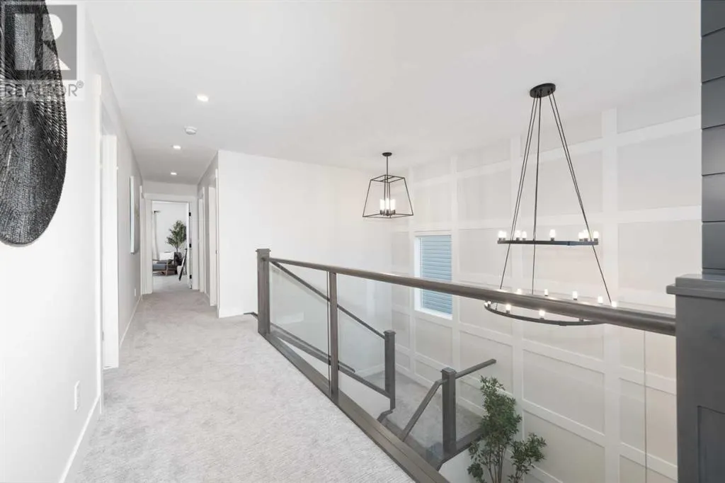 8 Vantage Drive