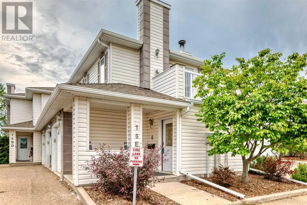 16E, 32 Daines Avenue