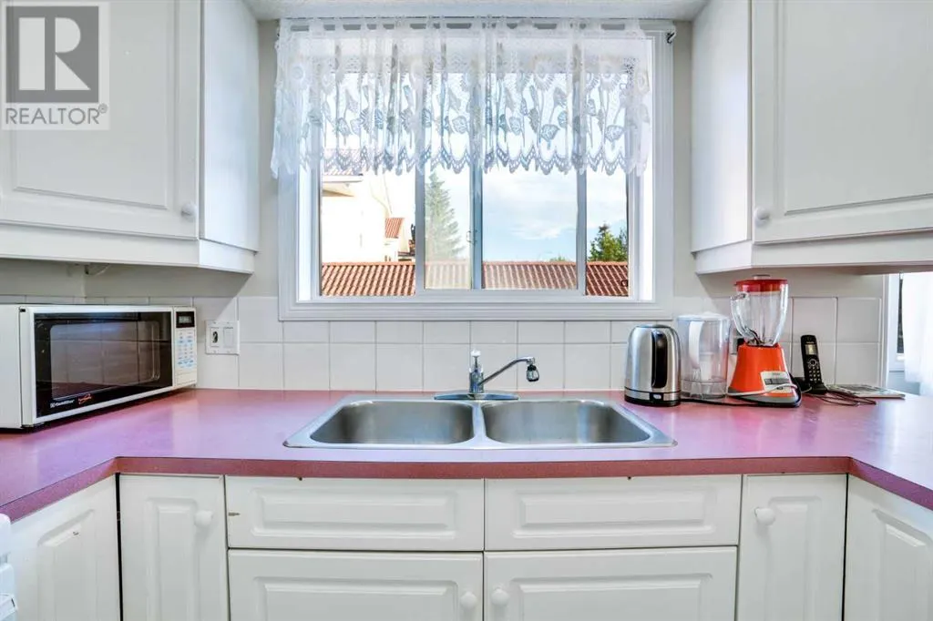 1202, 1818 Simcoe Boulevard SW