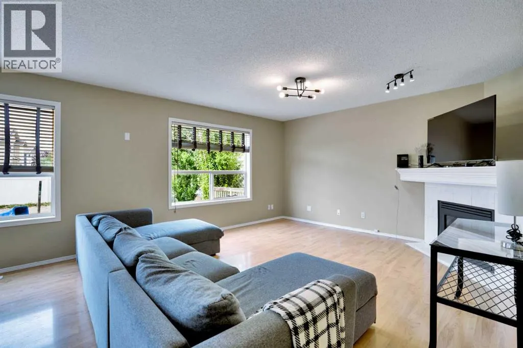 356 Chaparral Drive SE