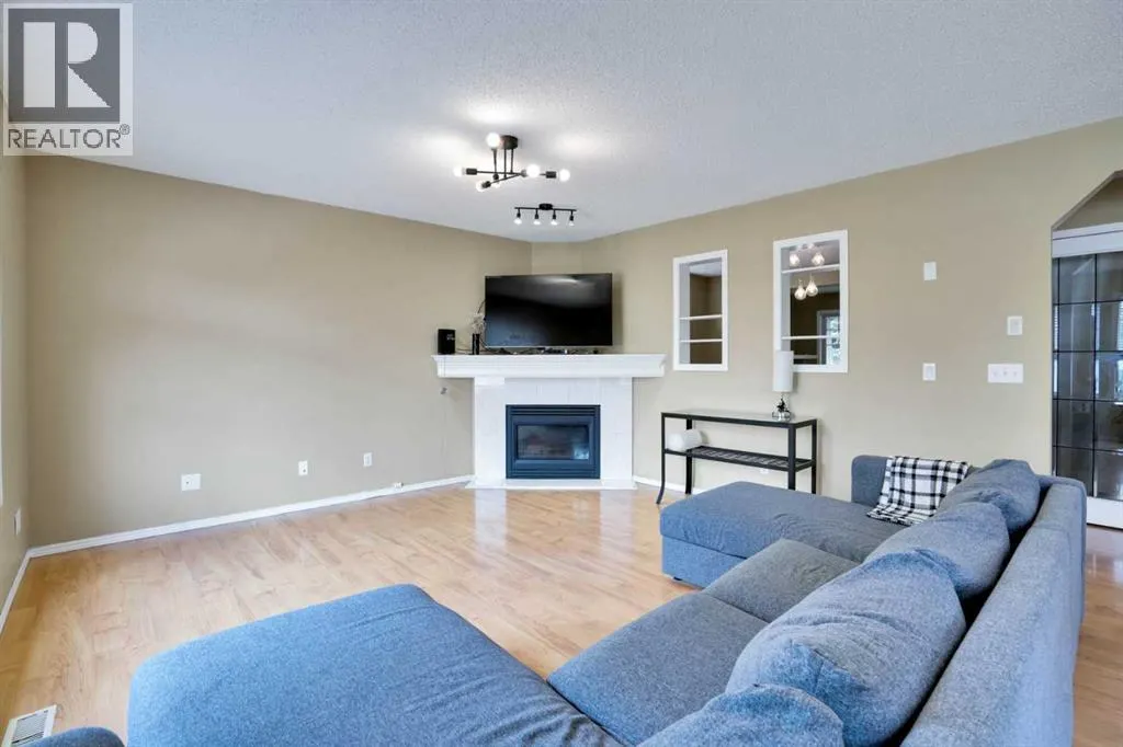 356 Chaparral Drive SE