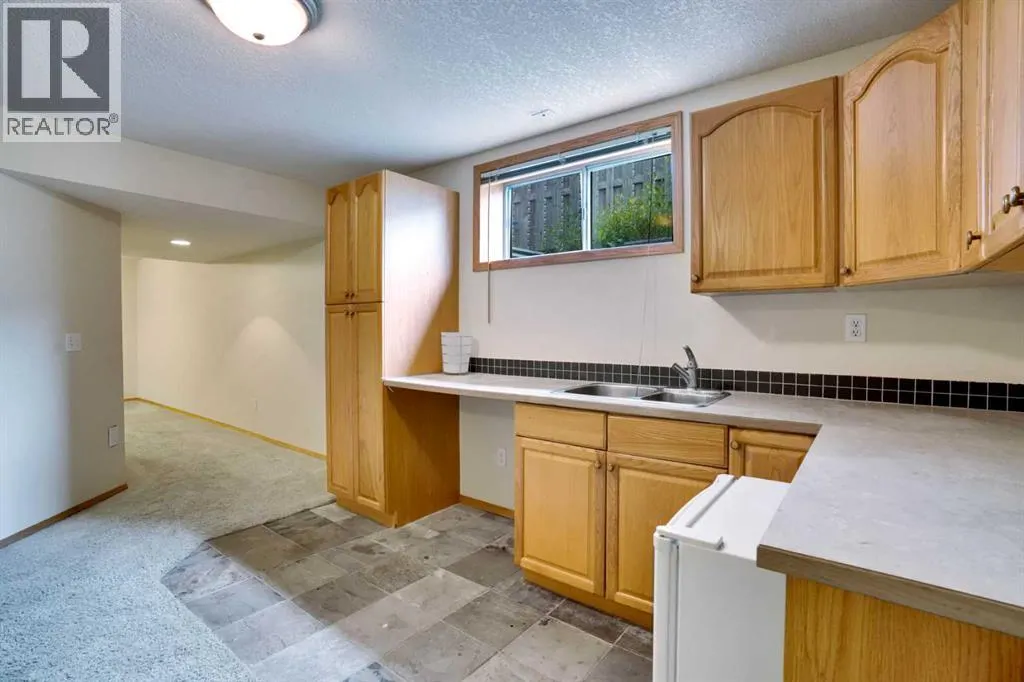 356 Chaparral Drive SE