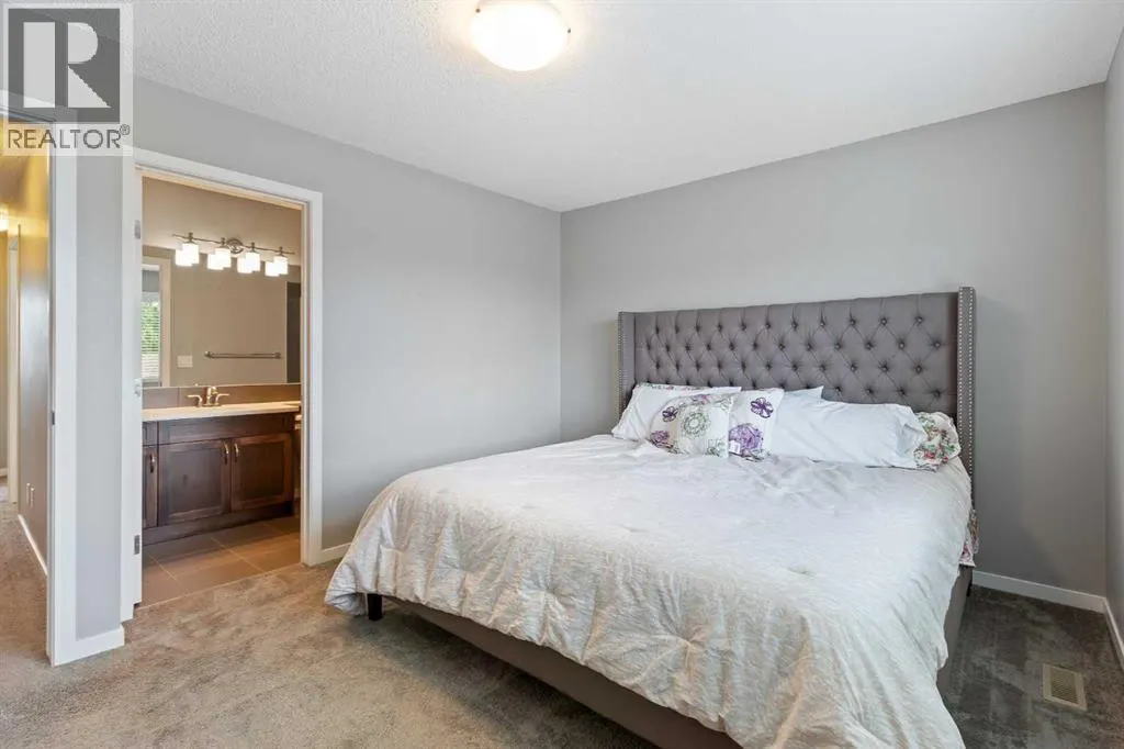 2092 New Brighton Park SE