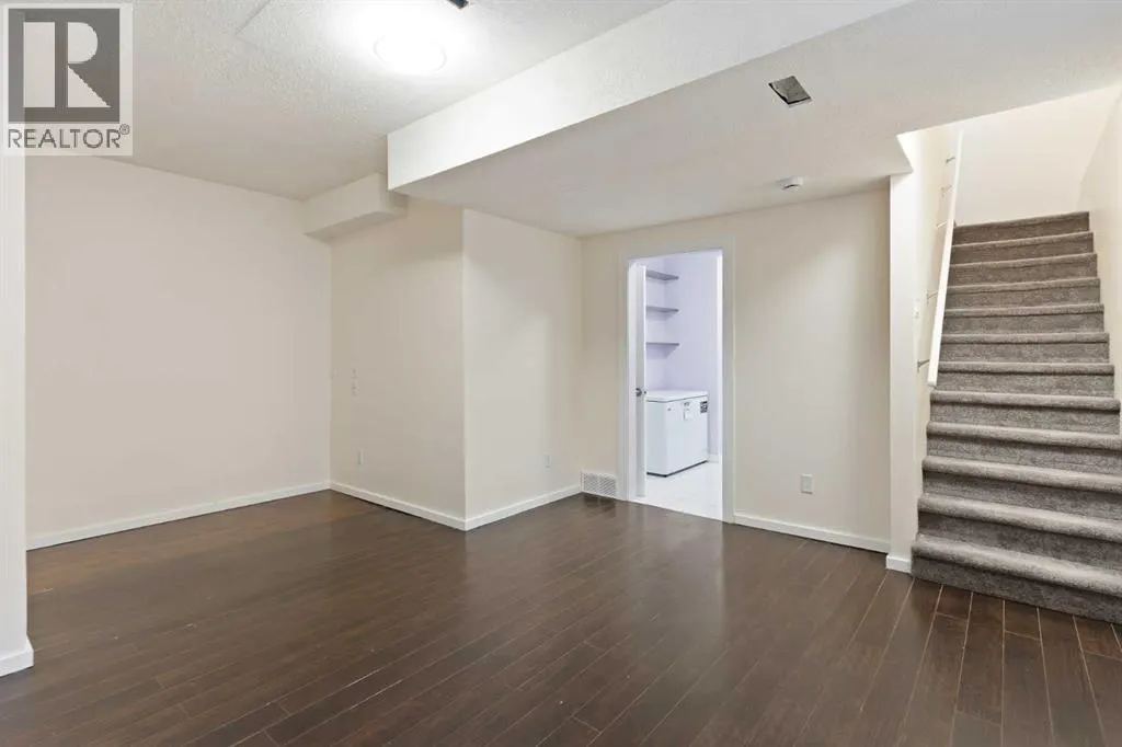 2092 New Brighton Park SE