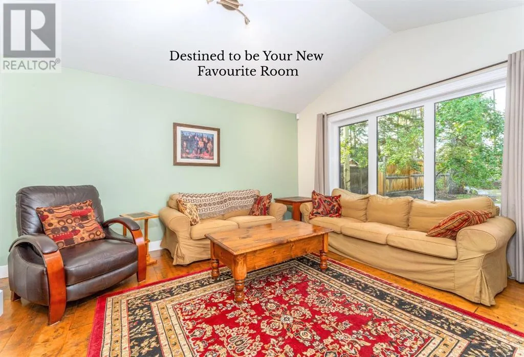 4 Woodside Lane