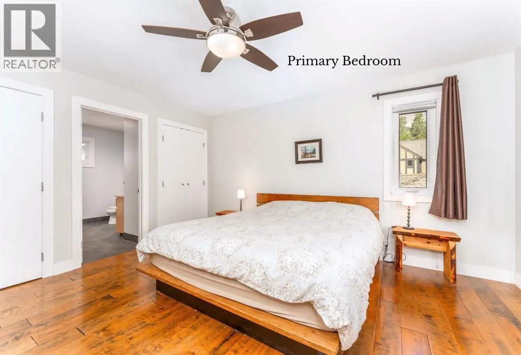 4 Woodside Lane