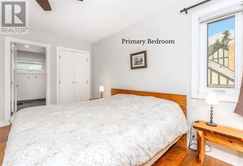 4 Woodside Lane