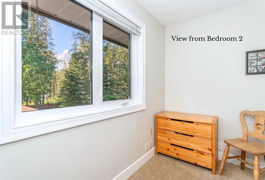 4 Woodside Lane