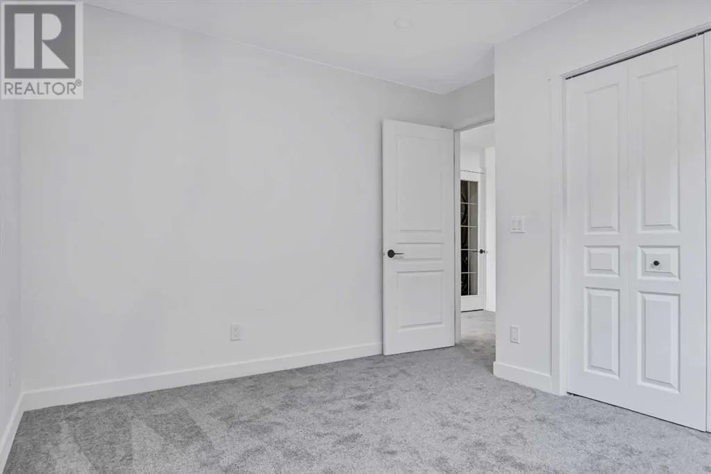 8 Aspen Hills Court SW