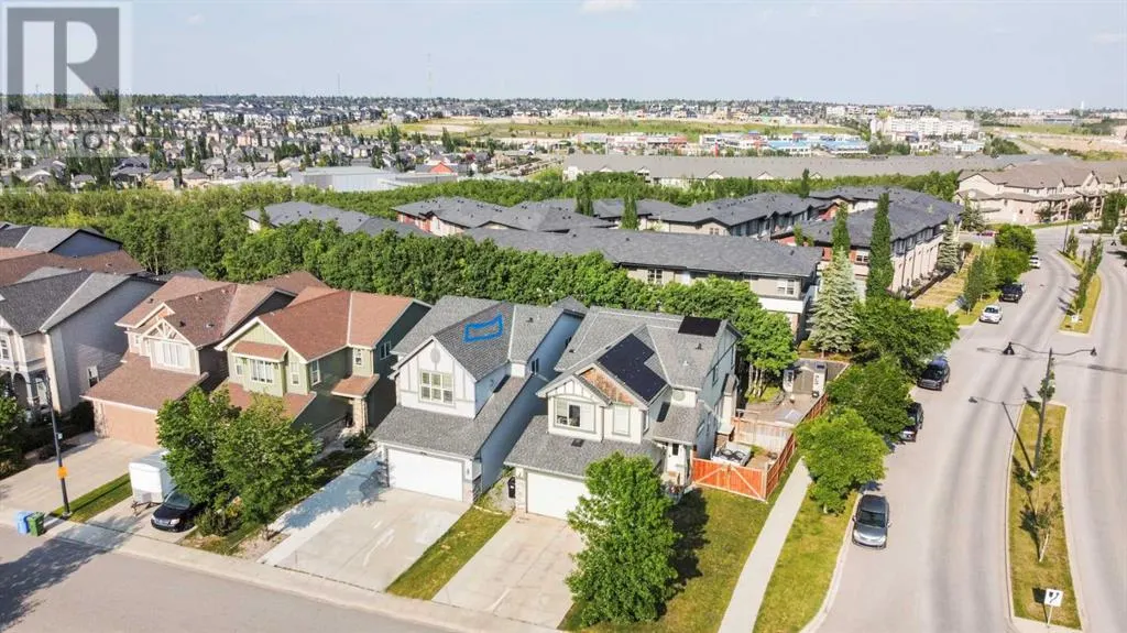 8 Aspen Hills Court SW