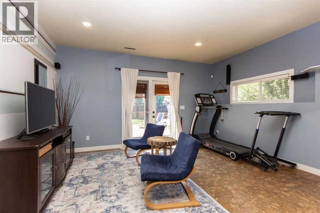 152 Iverson Close