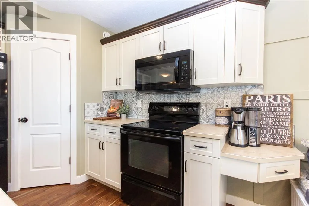 152 Iverson Close