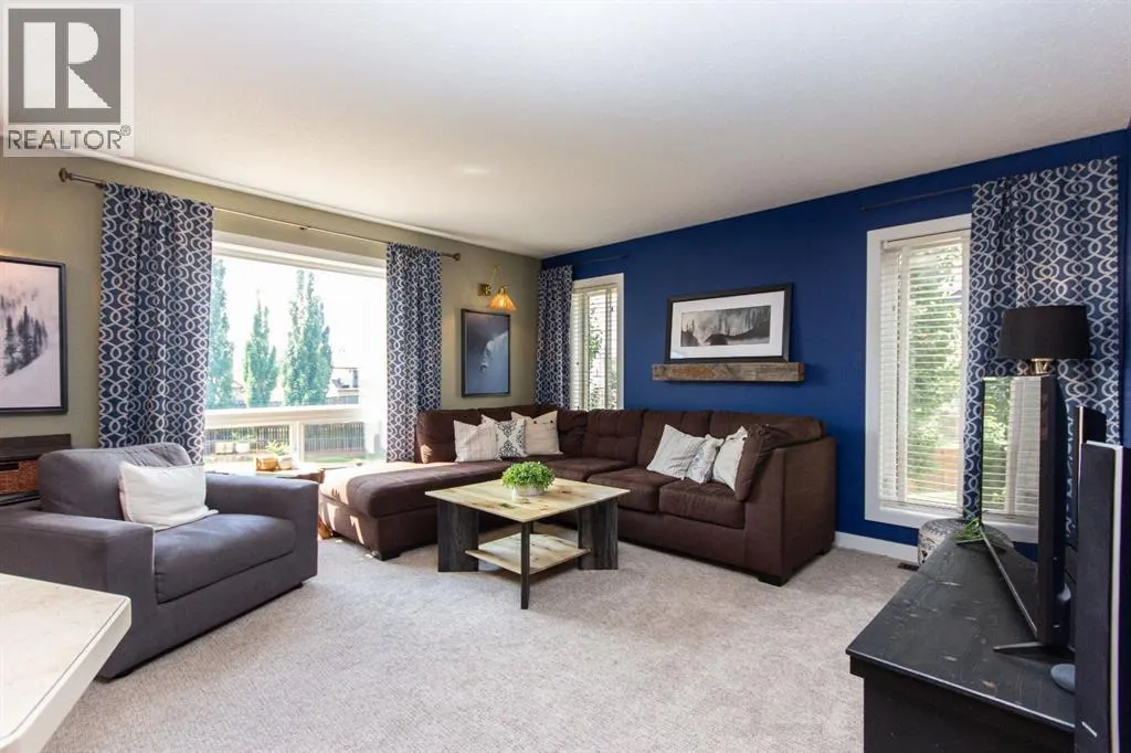 152 Iverson Close