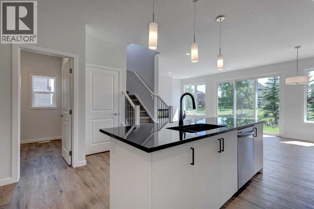 77 Silver Spruce Court SW