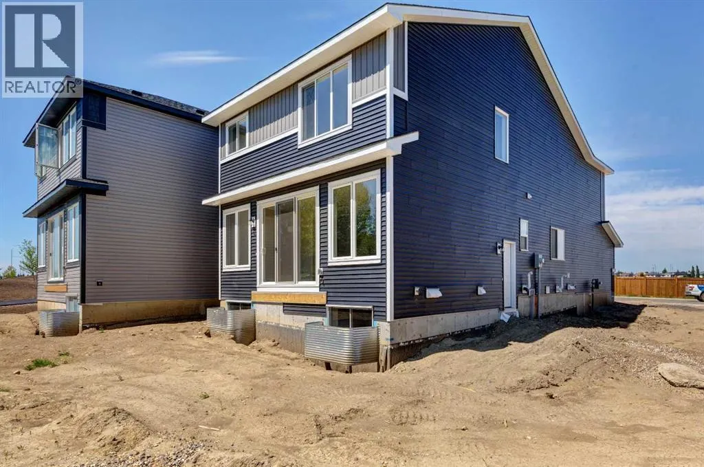 77 Silver Spruce Court SW