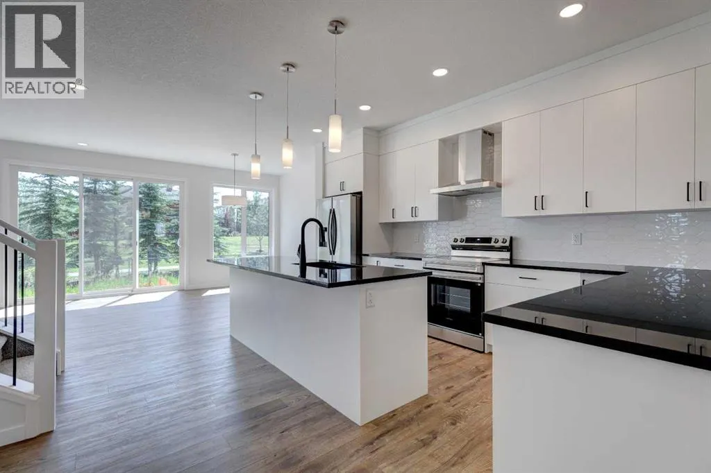 77 Silver Spruce Court SW