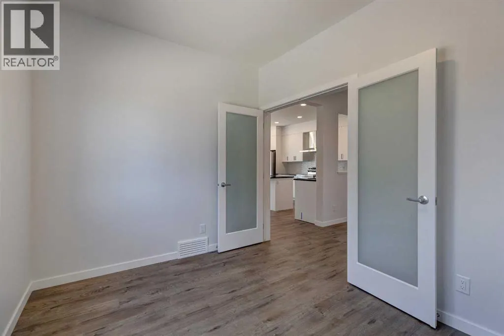 77 Silver Spruce Court SW