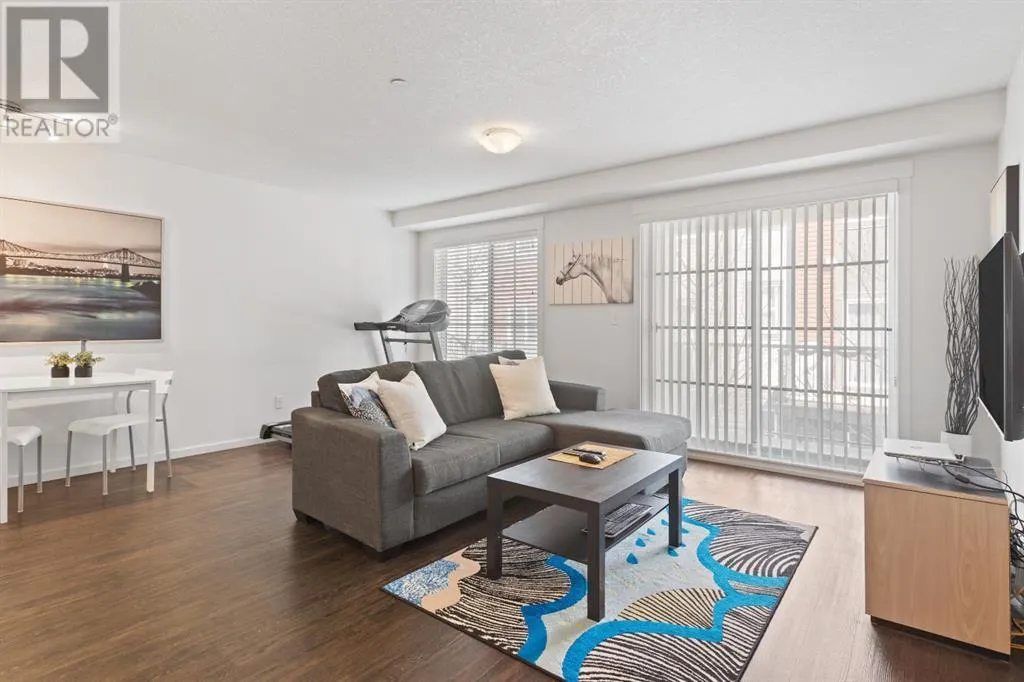 2209, 99 Copperstone Park SE