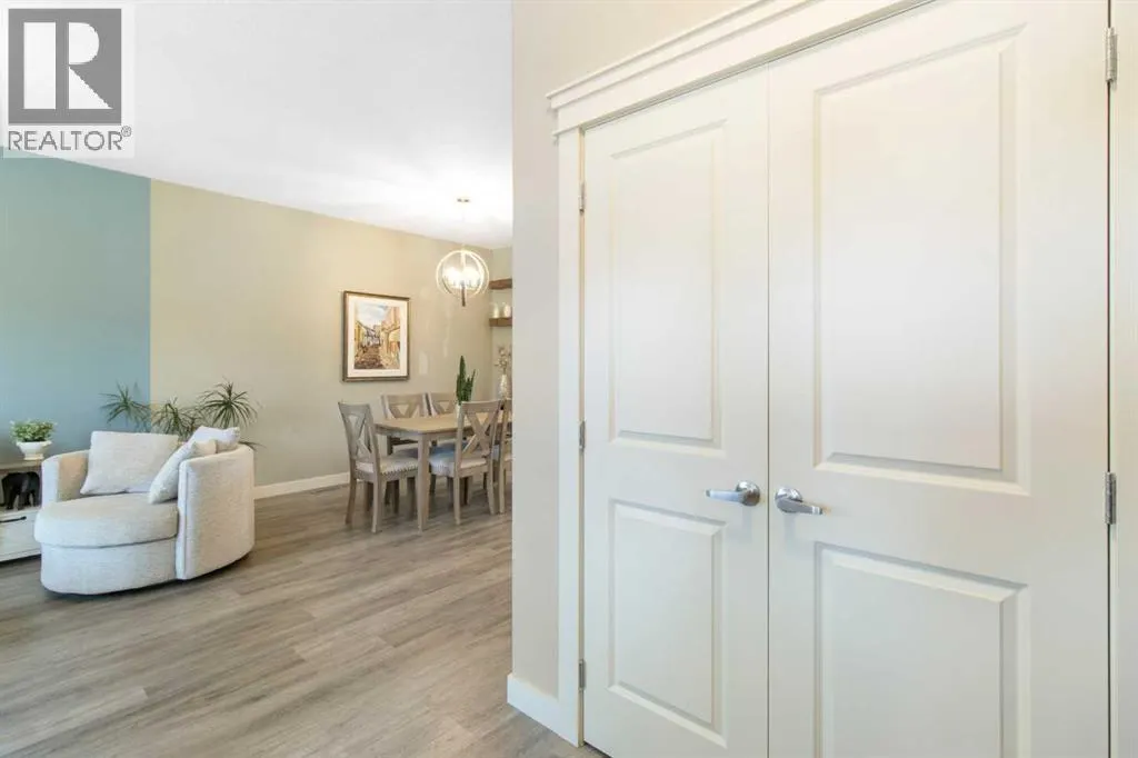 112 Fireside Crescent