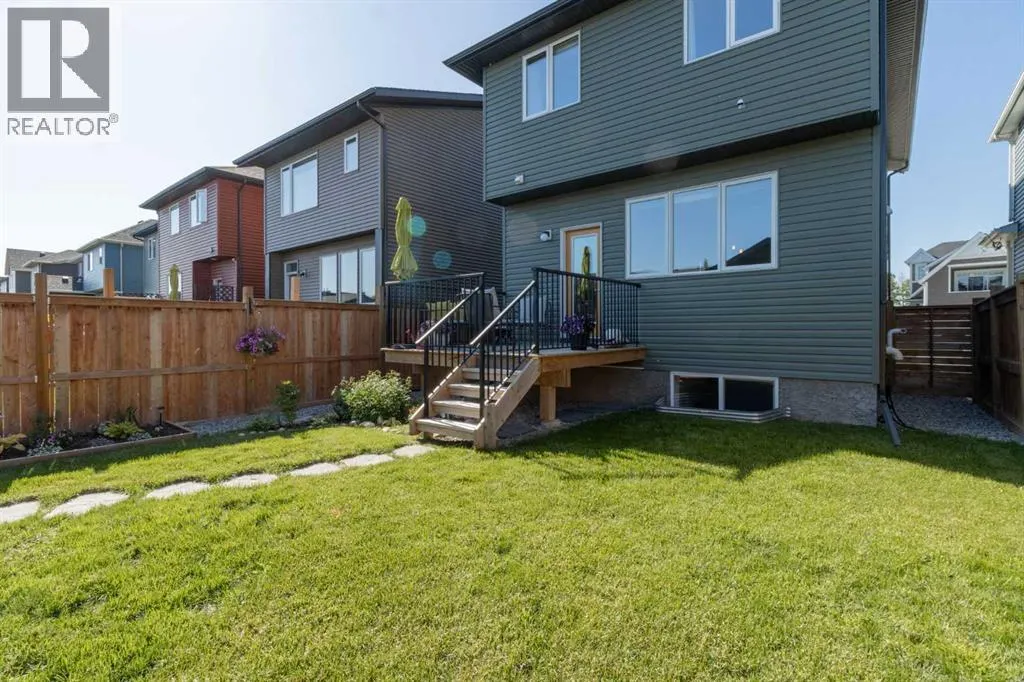 112 Fireside Crescent