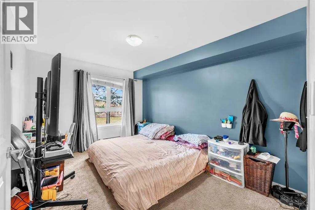 3105, 279 Copperpond Common SE