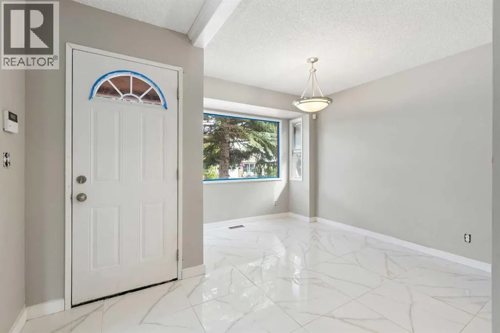 55 Strathcona Close