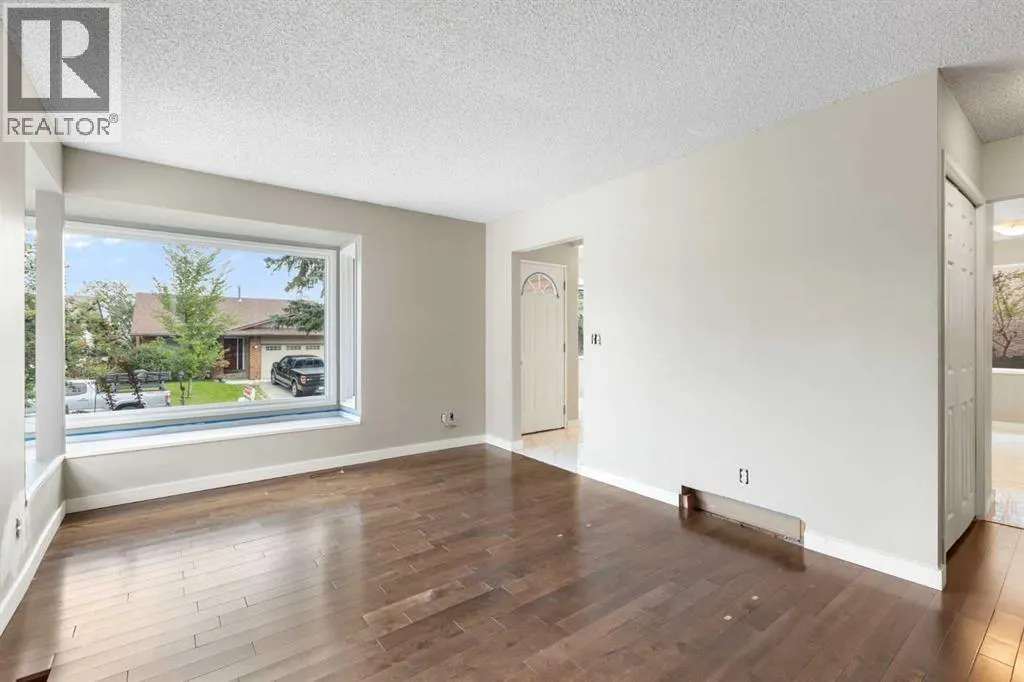55 Strathcona Close