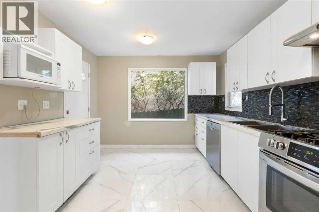 55 Strathcona Close