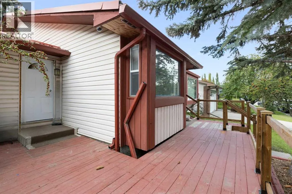 55 Strathcona Close